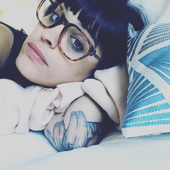 Meet your Posher, Molly - Picture 2 of 2